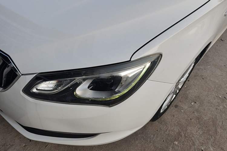 Used Buick GT 2015 15N Automatic Deluxe Edition Left Front Headlight