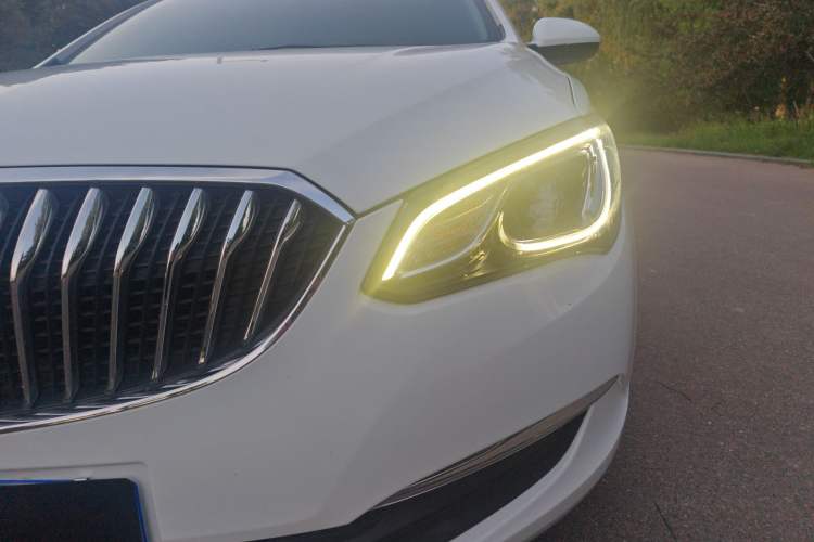 Used Buick GT 2015 15N Automatic Deluxe Edition Left Front Headlight