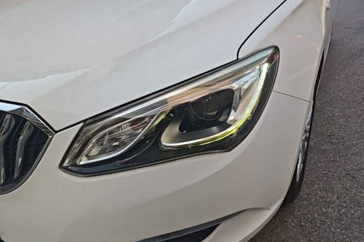 Used Buick GT 2015 15N Automatic Elite Version Left Front Headlight