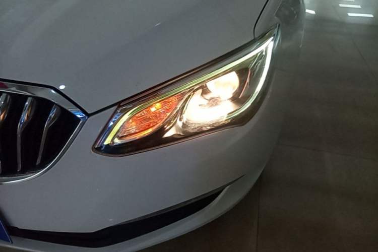 Used Buick GT 2015 15N Manual Entry-Level Trim Left Front Headlight