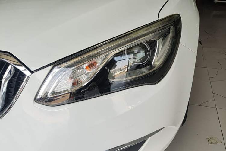 Used Buick GT 2015 15N Automatic Elite Version Left Front Headlight