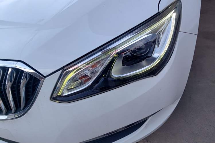 Used Buick GT 2015 15N Manual Elite Edition Left Front Headlight