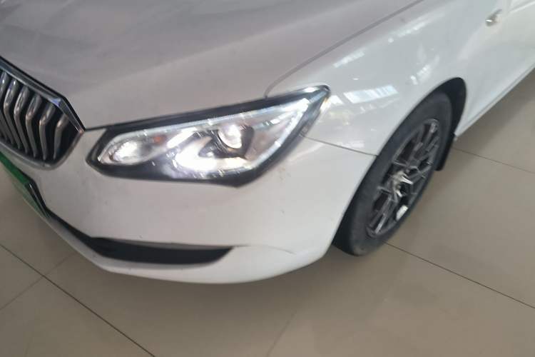 Used Buick GT 2015 15N Automatic Deluxe Edition Left Front Headlight