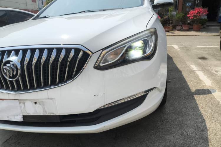 Used Buick GT 2015 15N Automatic Elite Version Left Front Headlight