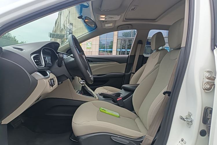 Used Buick GT 2015 15N Automatic Elite Version Left Front Seat