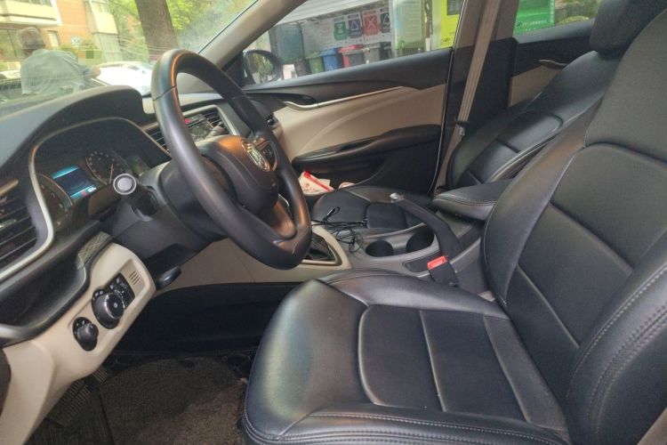 Used Buick GT 2015 15N Automatic Elite Version Left Front Seat