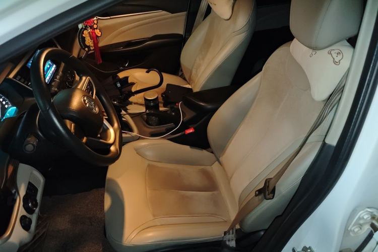 Used Buick GT 2015 15N Manual Luxury Version Left Front Seat
