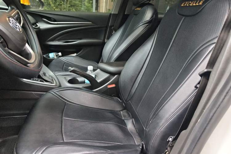 Used Buick GT 2015 18T Dual-Clutch Luxury Model Left Front Seat