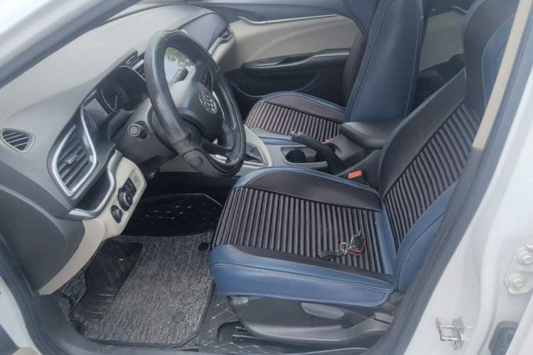 Used Buick GT 2015 15N Automatic Elite Version Left Front Seat