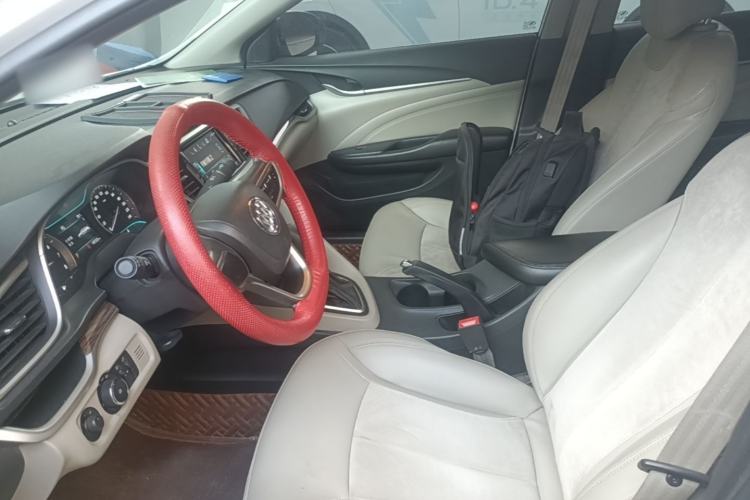Used Buick GT 2015 15N Automatic Deluxe Edition Left Front Seat