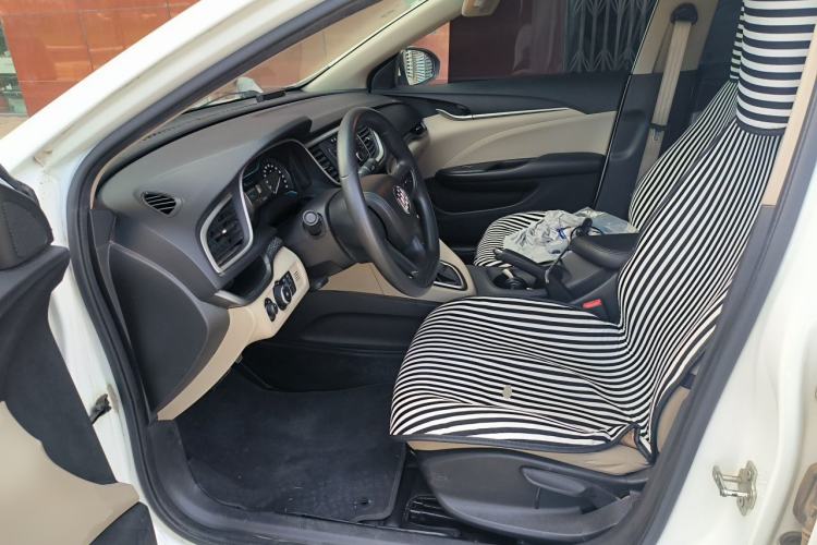 Used Buick GT 2015 18T Dual-Clutch Elite Model Left Front Seat
