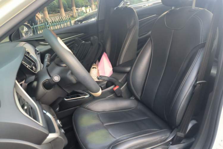 Used Buick GT 2015 15N Automatic Deluxe Edition Left Front Seat