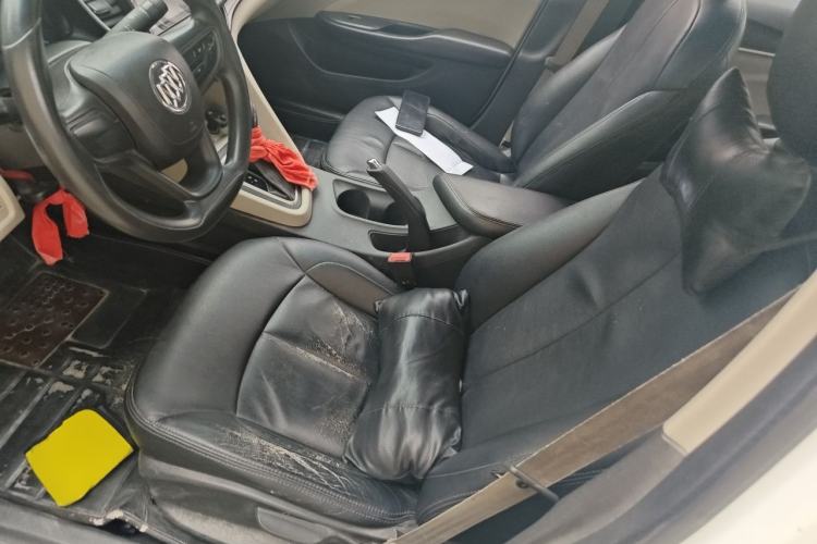 Used Buick GT 2015 15N Automatic Elite Version Left Front Seat