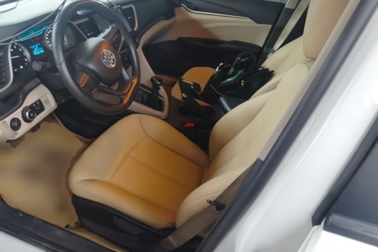 Used Buick GT 2015 15N Manual Entry-Level Trim Left Front Seat
