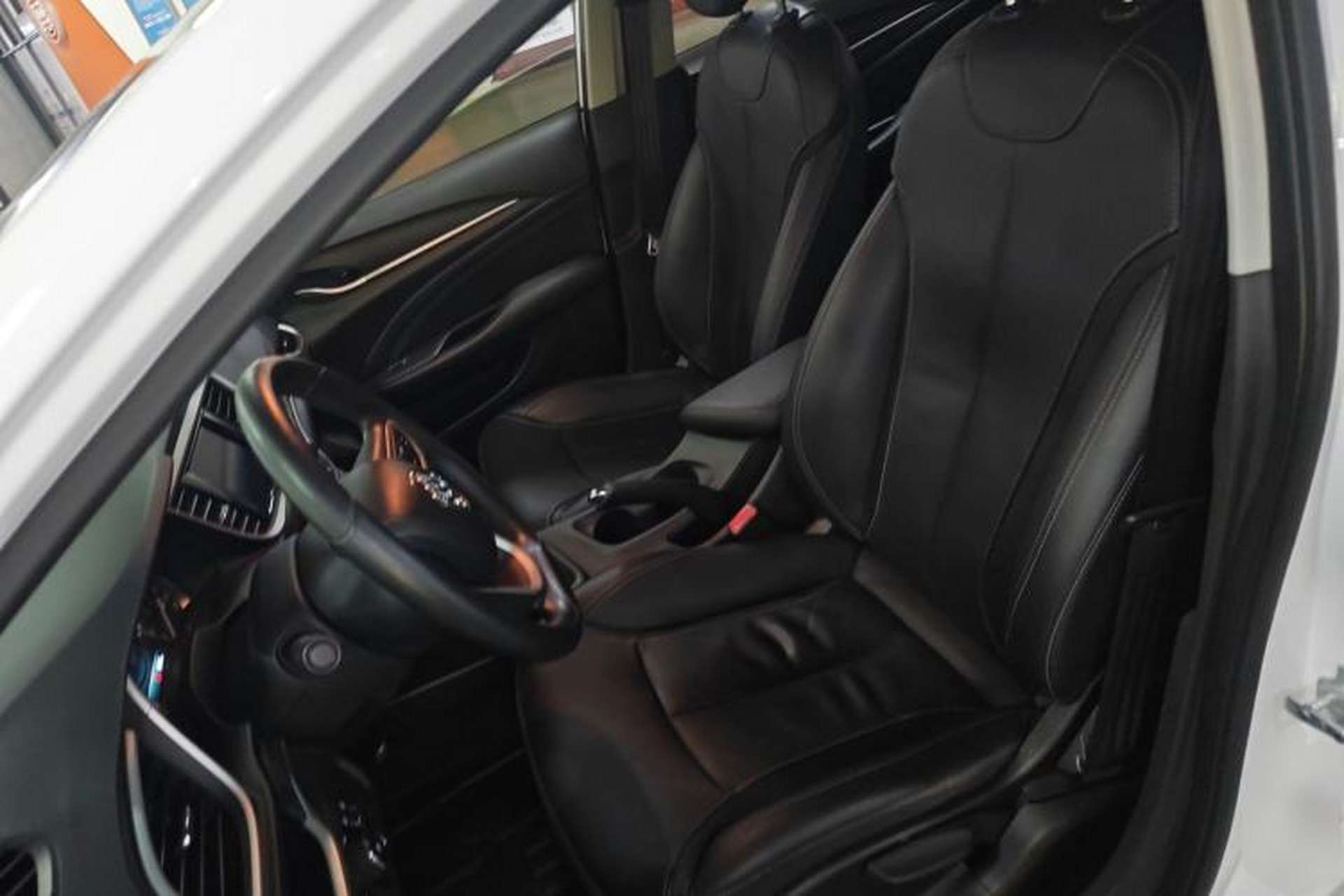 Used Buick GT 2015 15N Automatic Deluxe Edition Left Front Seat