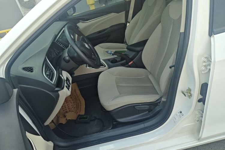 Used Buick GT 2015 15N Automatic Elite Version Left Front Seat