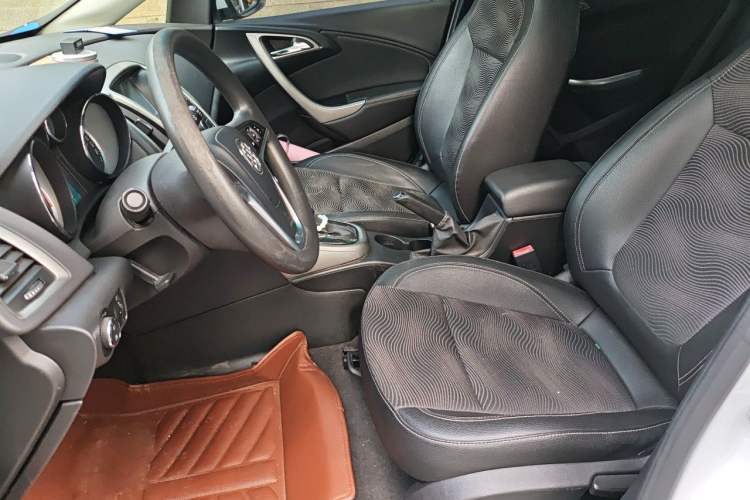 Used Buick GT 2015 15N Automatic Entry-Level Trim Left Front Seat