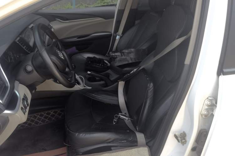 Used Buick GT 2015 15N Manual Entry-Level Trim Left Front Seat