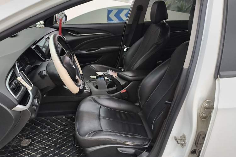 Used Buick GT 2015 15N Automatic Deluxe Edition Left Front Seat