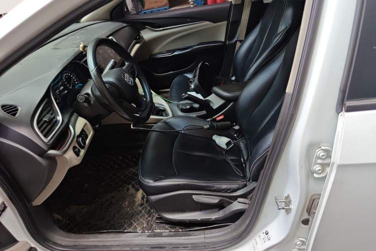Used Buick GT 2015 15N Manual Luxury Version Left Front Seat