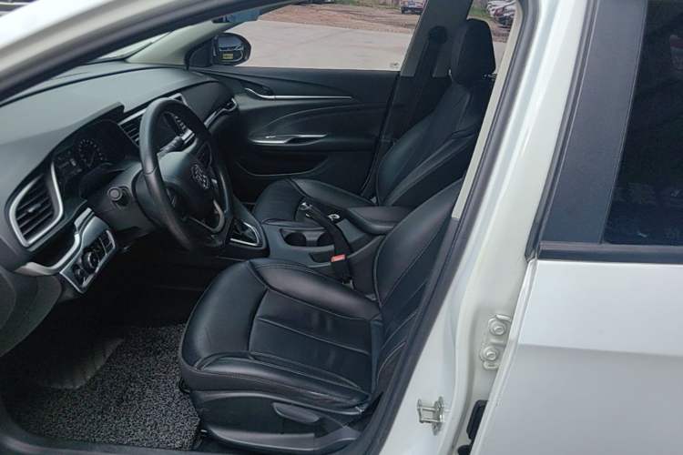 Used Buick GT 2015 15N Automatic Deluxe Edition Left Front Seat