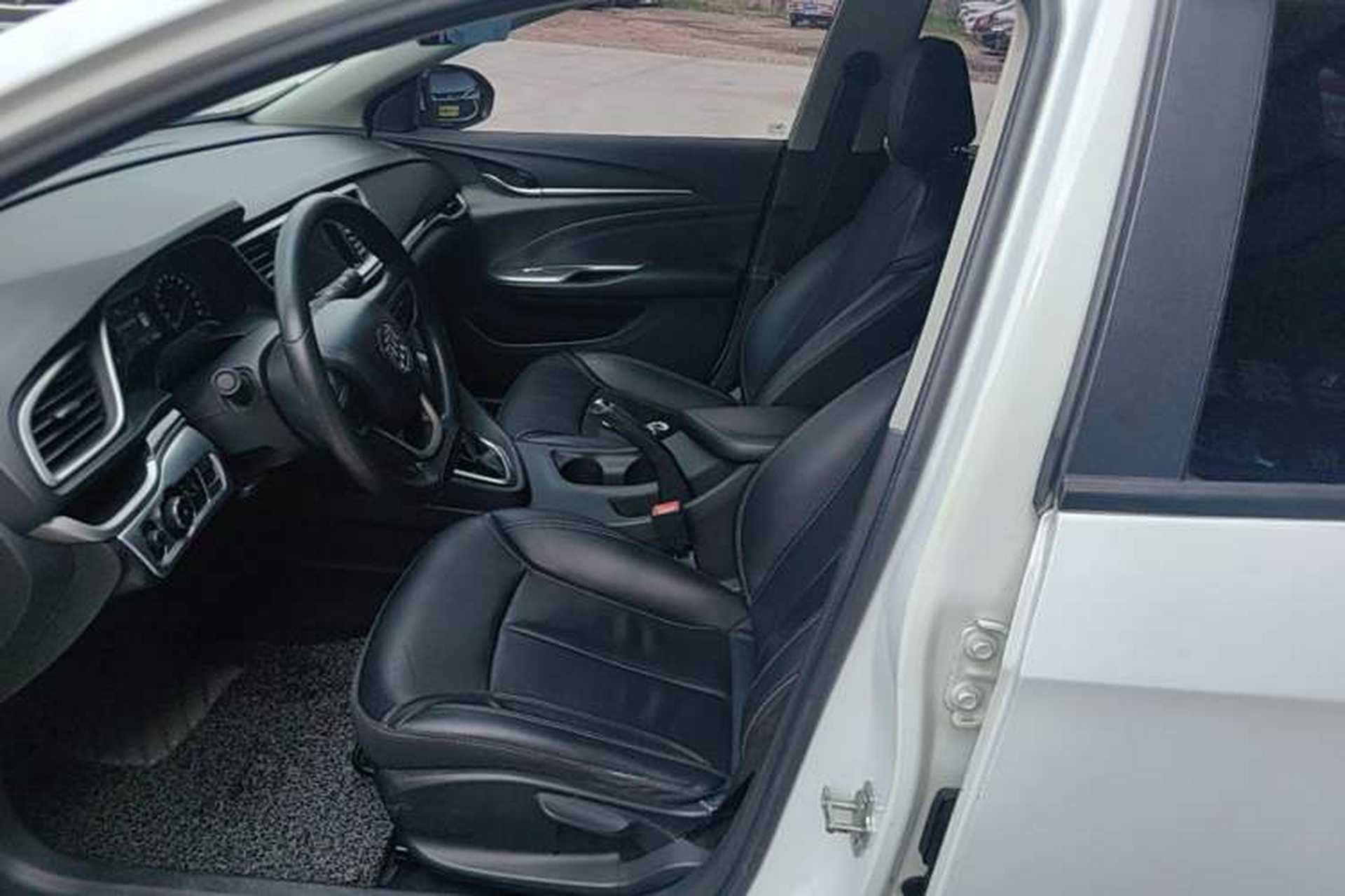 Used Buick GT 2015 15N Automatic Deluxe Edition Left Front Seat
