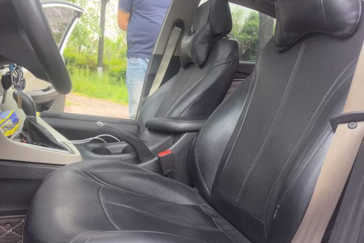 Used Buick GT 2015 15N Automatic Elite Version Left Front Seat