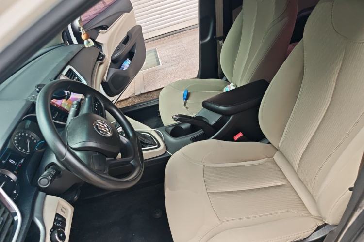 Used Buick GT 2015 15N Automatic Elite Version Left Front Seat