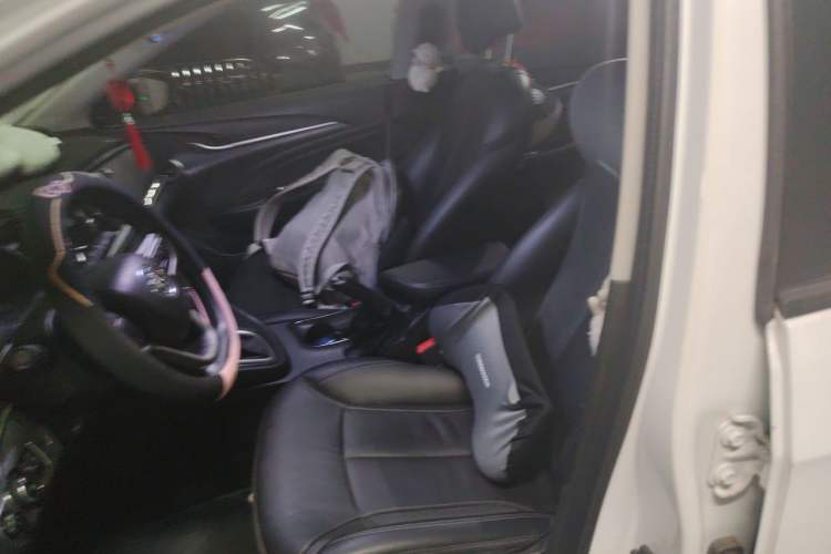 Used Buick GT 2015 15N Automatic Deluxe Edition Left Front Seat