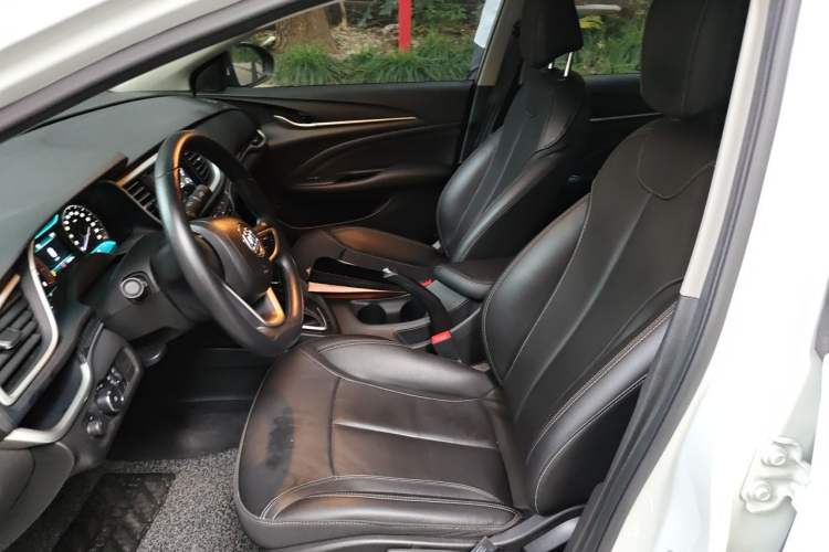 Used Buick GT 2015 15N Automatic Deluxe Edition Left Front Seat
