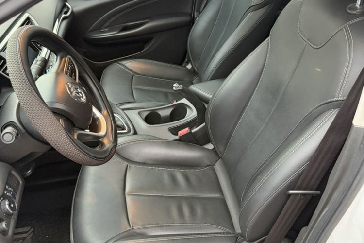 Used Buick GT 2015 15N Automatic Deluxe Edition Left Front Seat