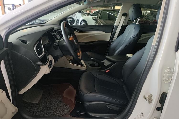 Used Buick GT 2015 15N Automatic Elite Version Left Front Seat