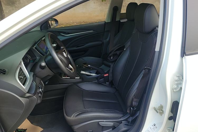 Used Buick GT 2015 18T Dual-Clutch Luxury Model Left Front Seat