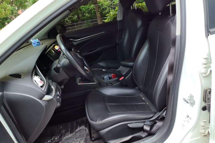 Used Buick GT 2015 15N Automatic Deluxe Edition Left Front Seat