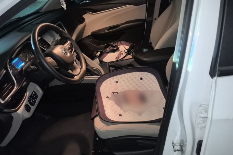 Used Buick GT 2015 15N Automatic Elite Version Left Front Seat