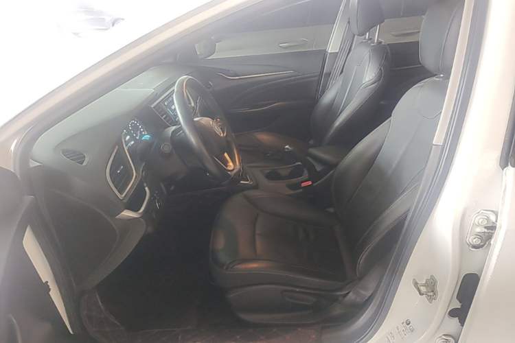 Used Buick GT 2015 15N Automatic Deluxe Edition Left Front Seat