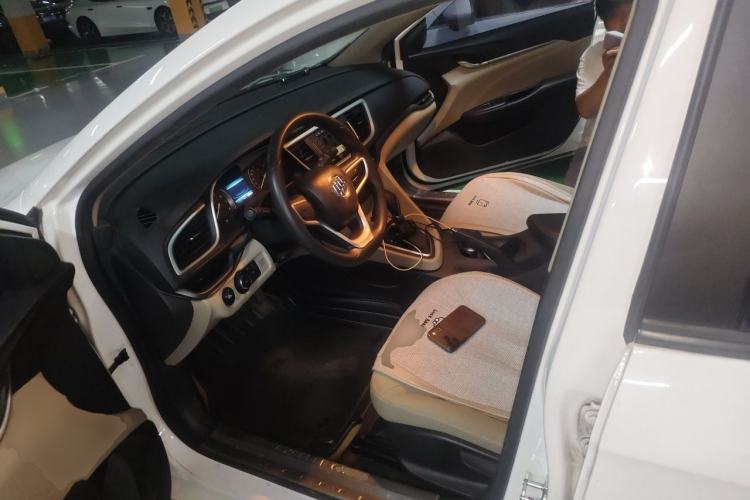 Used Buick GT 2015 15N Automatic Elite Version Left Front Seat