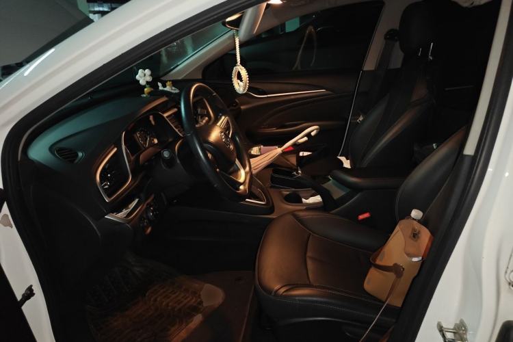 Used Buick GT 2015 15N Automatic Deluxe Edition Left Front Seat