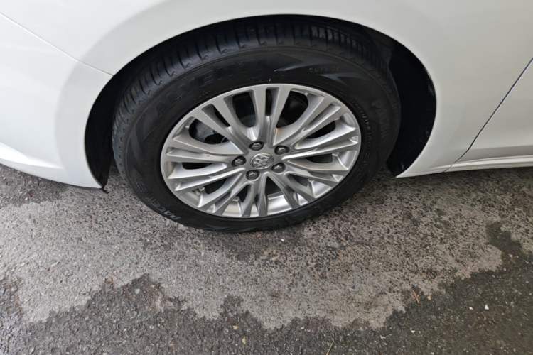 Used Buick GT 2015 15N Automatic Elite Version Left Front Wheel Hub