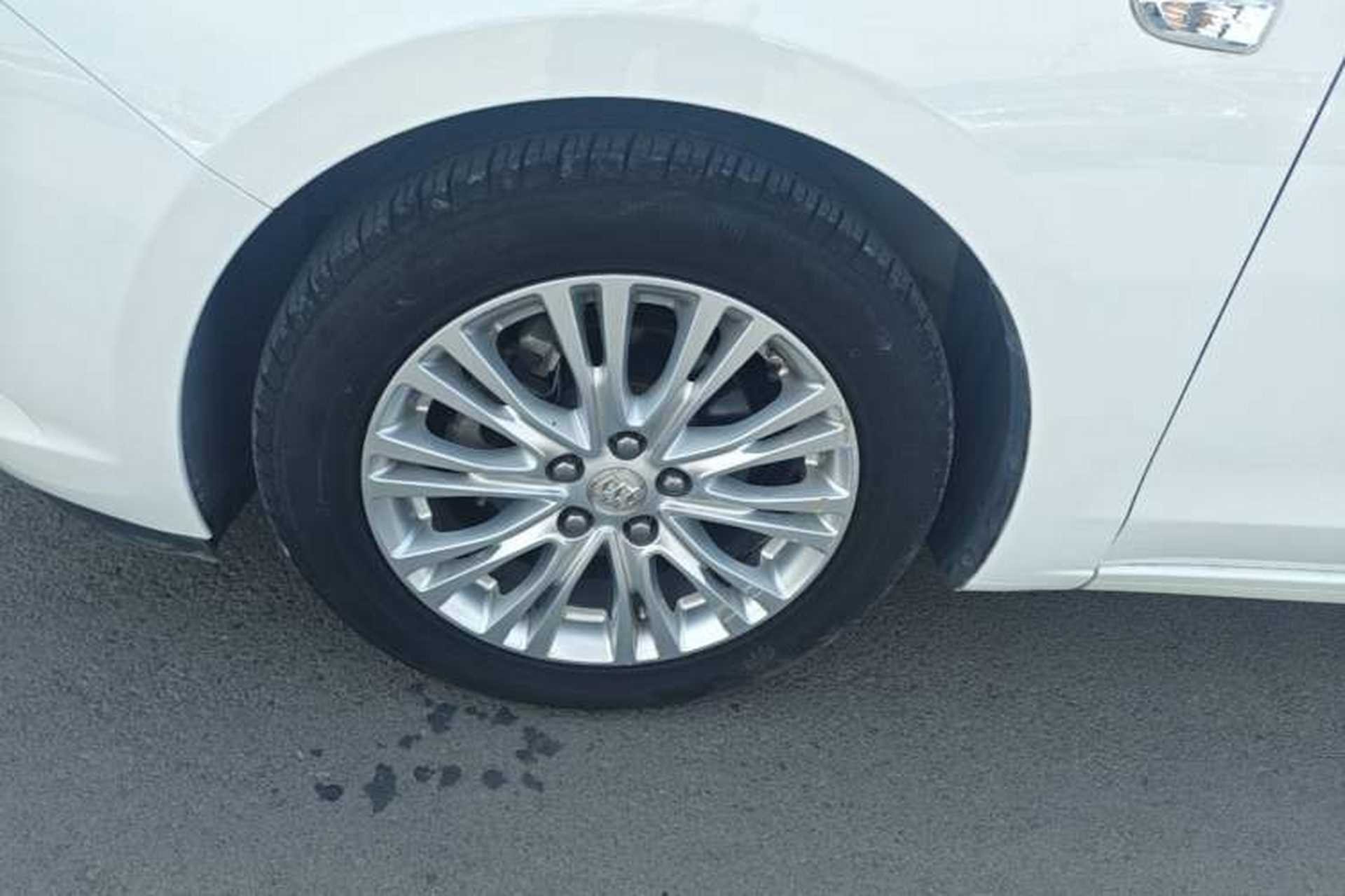 Used Buick GT 2015 15N Automatic Elite Version Left Front Wheel Hub
