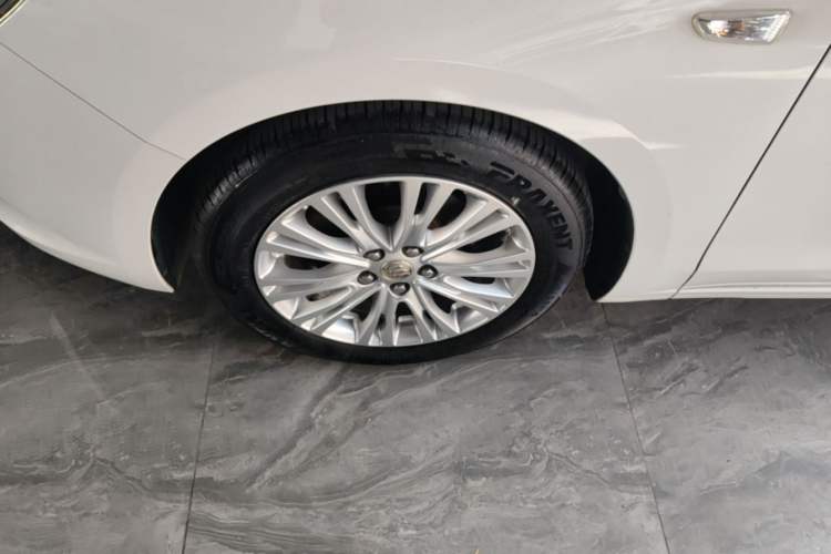 Used Buick GT 2015 15N Automatic Elite Version Left Front Wheel Hub