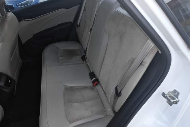Used Buick GT 2015 15N Automatic Deluxe Edition Left Rear Seat