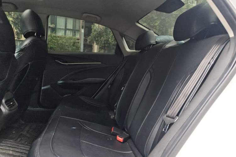 Used Buick GT 2015 18T Dual-Clutch Luxury Model Left Rear Seat