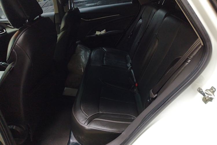Used Buick GT 2015 18T Dual-Clutch Luxury Model Left Rear Seat