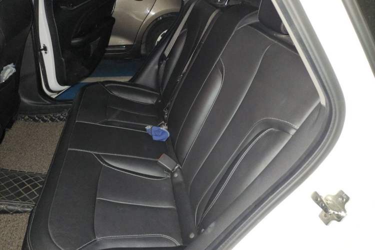 Used Buick GT 2015 15N Automatic Deluxe Edition Left Rear Seat