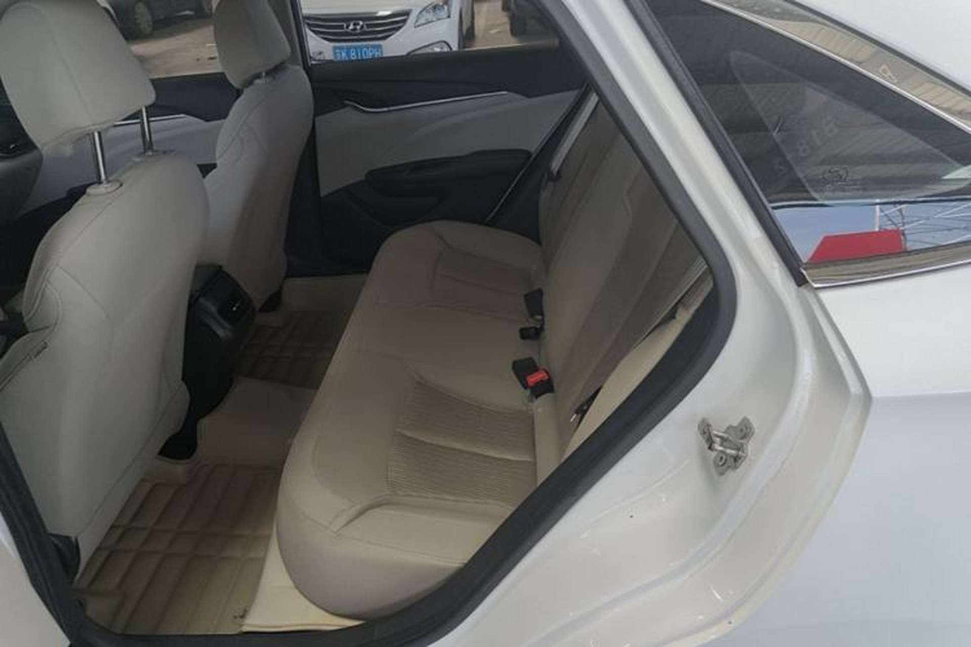 Used Buick GT 2015 18T Dual-Clutch Elite Model Left Rear Seat