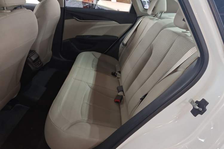 Used Buick GT 2015 15N Automatic Elite Version Left Rear Seat