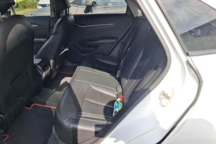 Used Buick GT 2015 18T Dual-Clutch Luxury Model Left Rear Seat