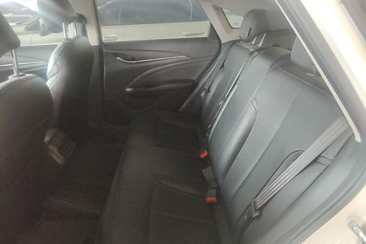 Used Buick GT 2015 15N Automatic Deluxe Edition Left Rear Seat