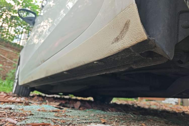 Used Buick GT 2015 18T Dual-Clutch Luxury Model Left Side Sill